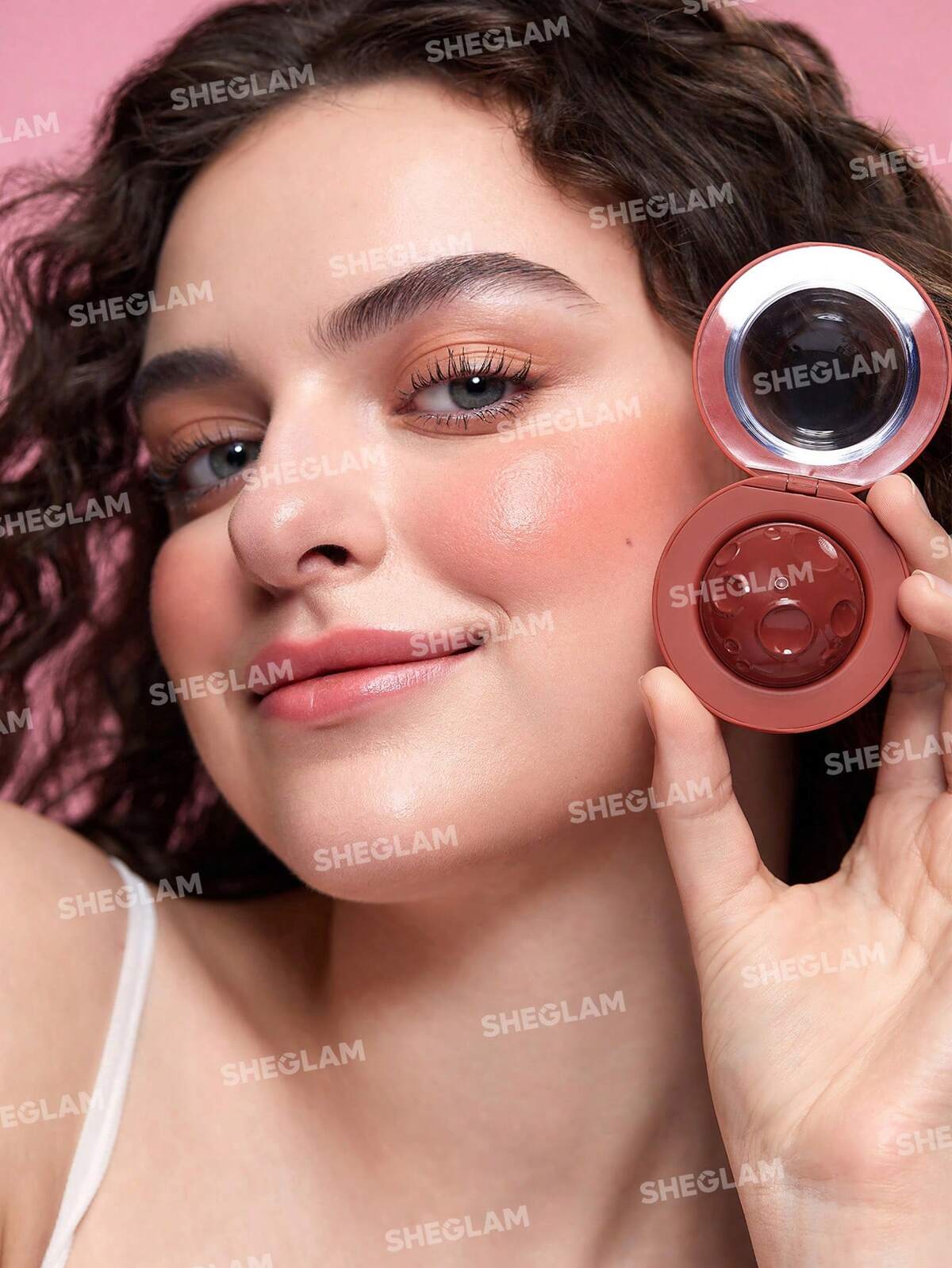 SHEGLAM Lunar orbit blush - UFO Blush
